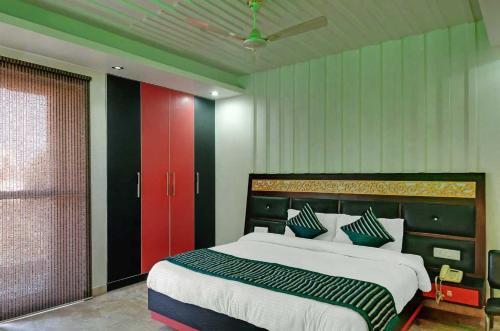 Нойда: Atitthe Residency Noida