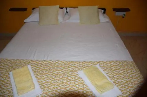 Арамбол: Happy Feet Guest House