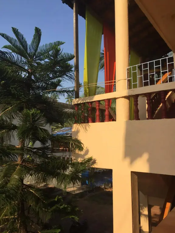Арамбол: Happy Feet Guest House