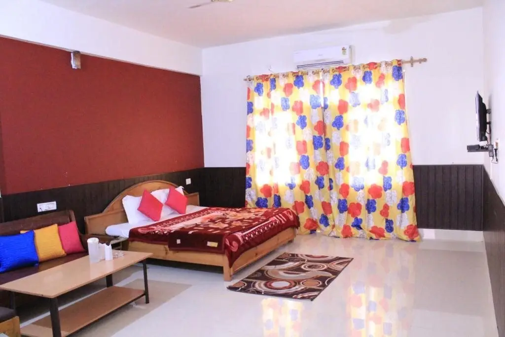Наинитал: Greenwood Hotel