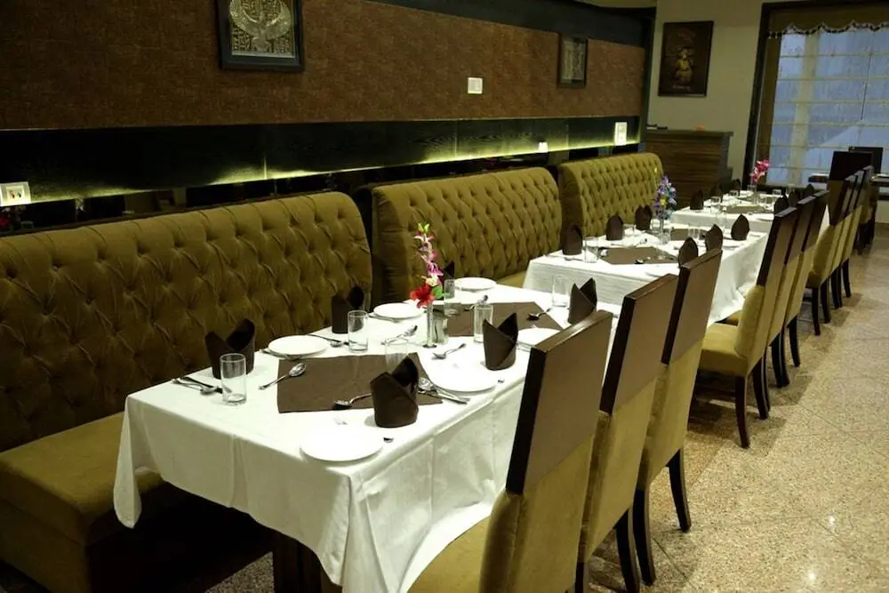 Вриндаван: The Royal Bharti Hotel