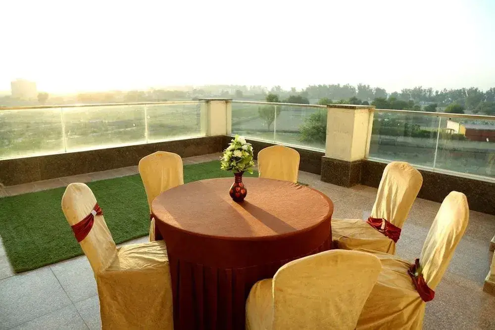 Вриндаван: The Royal Bharti Hotel