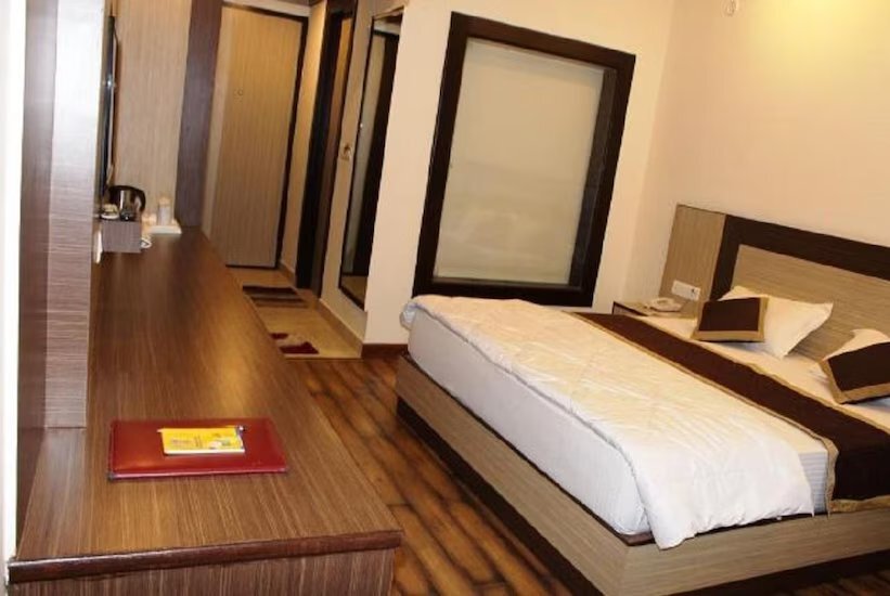 Нимрана: Chandni Midway Resort