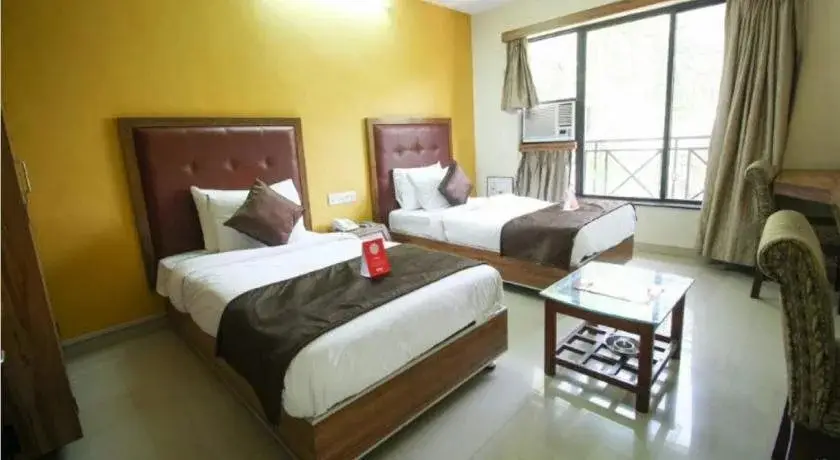 Сурат: Hotel Executive