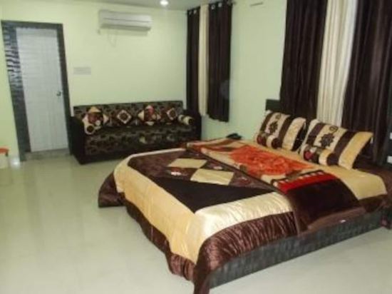 Hotel Raj Inn — фото 1