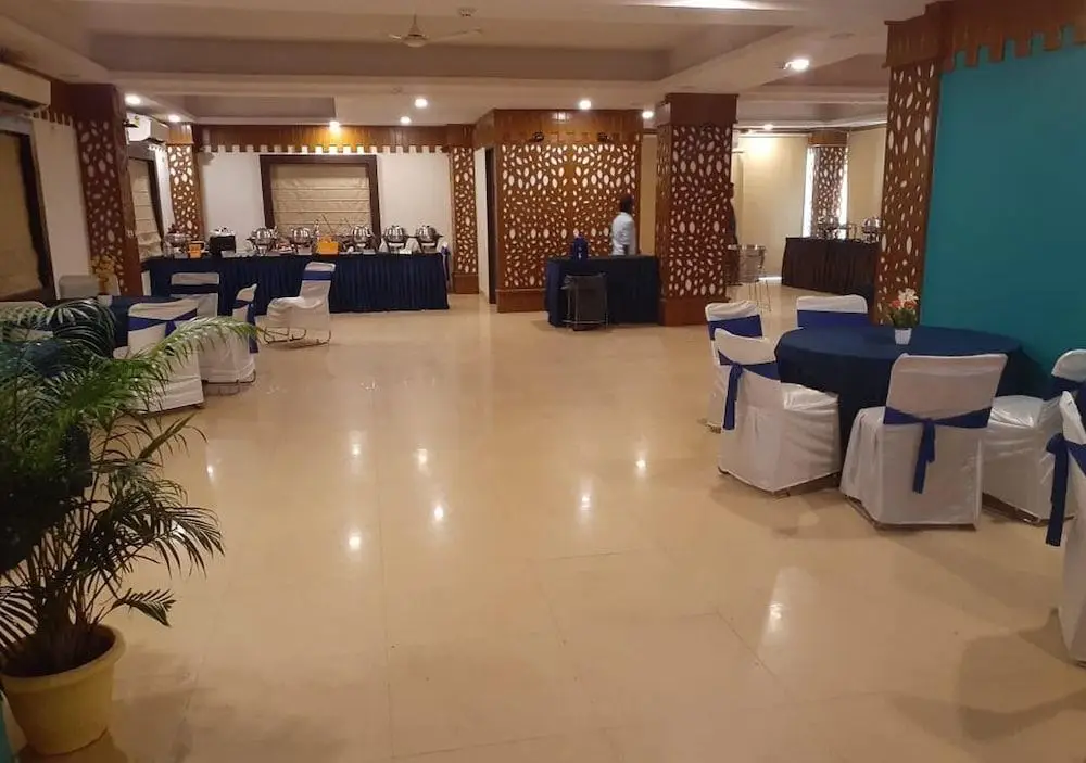 Бхубанешвар: Hotel Lal Qila