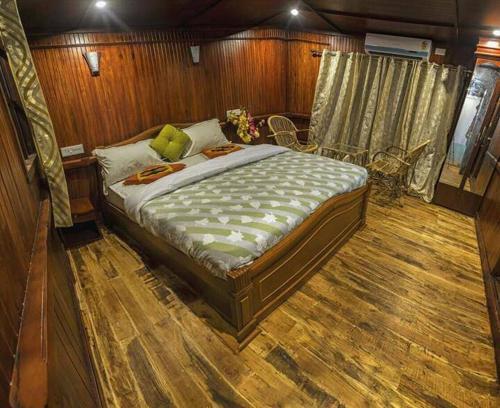Пудучерри: Pondicherry Houseboats