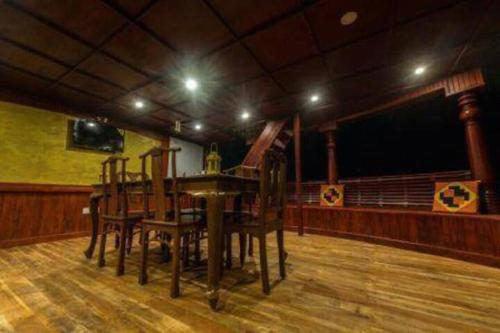 Пудучерри: Pondicherry Houseboats