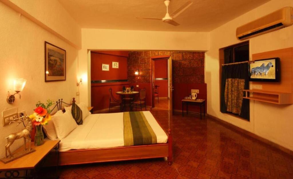 Вагатор: Konkan Crown Resort & Club Sawantwadi