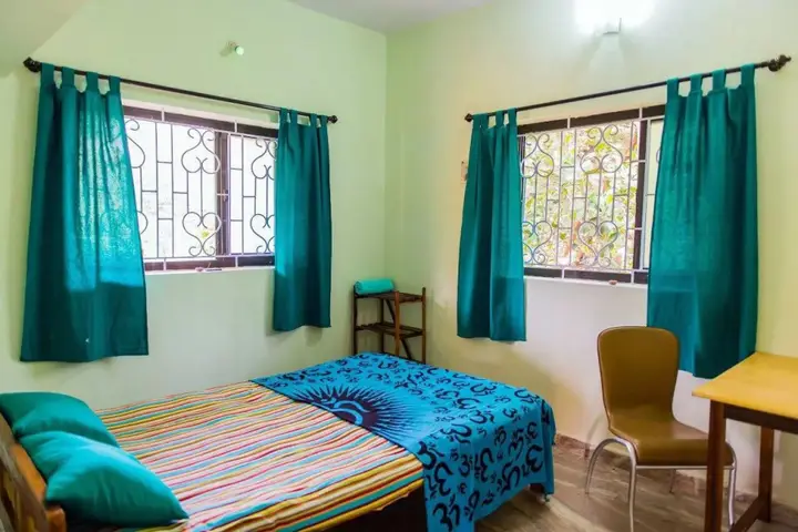 Арамбол: Koala Hotel and Lounge