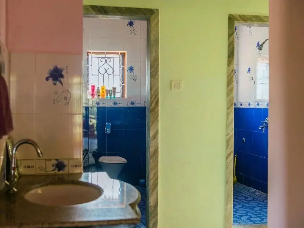 Арамбол: Koala Hotel and Lounge