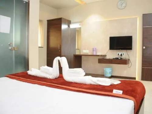 Бхавнагар: Hotel Om Palace And Party Plot