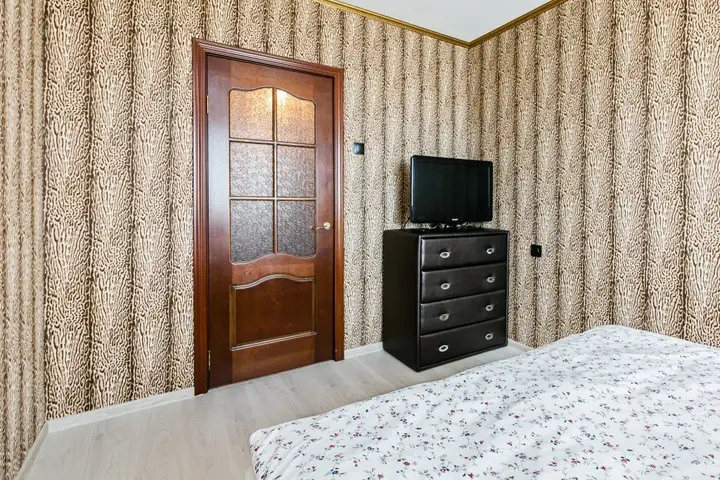 Москва: Cozy 2 Rooms Flat Near Metro Ulitsa 1905 Goda Apartments