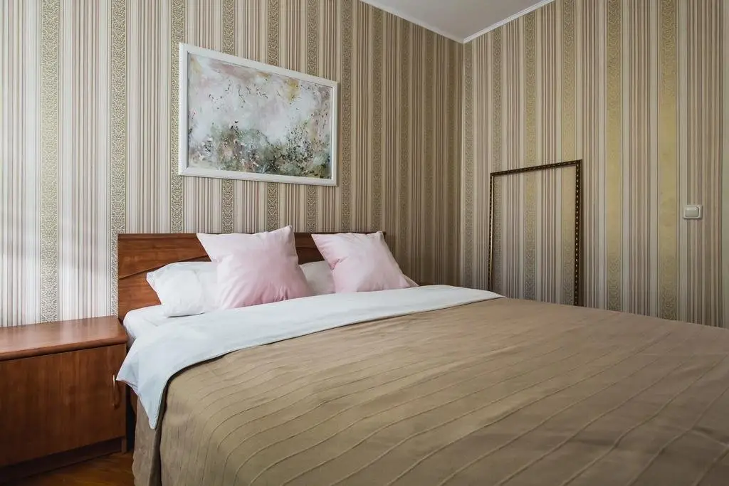 Москва: Dailyrooms Na Patriarshih Apartments
