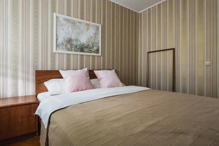 Москва: Dailyrooms Na Patriarshih Apartments