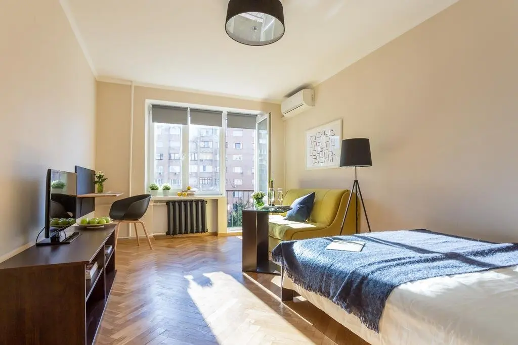 Москва: Dailyrooms Na Smolenskoy Apartments