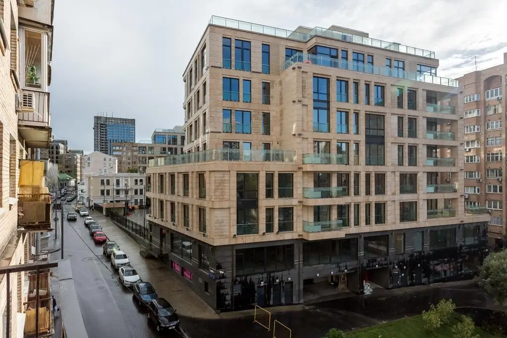 Москва: Dailyrooms Na Smolenskoy Apartments