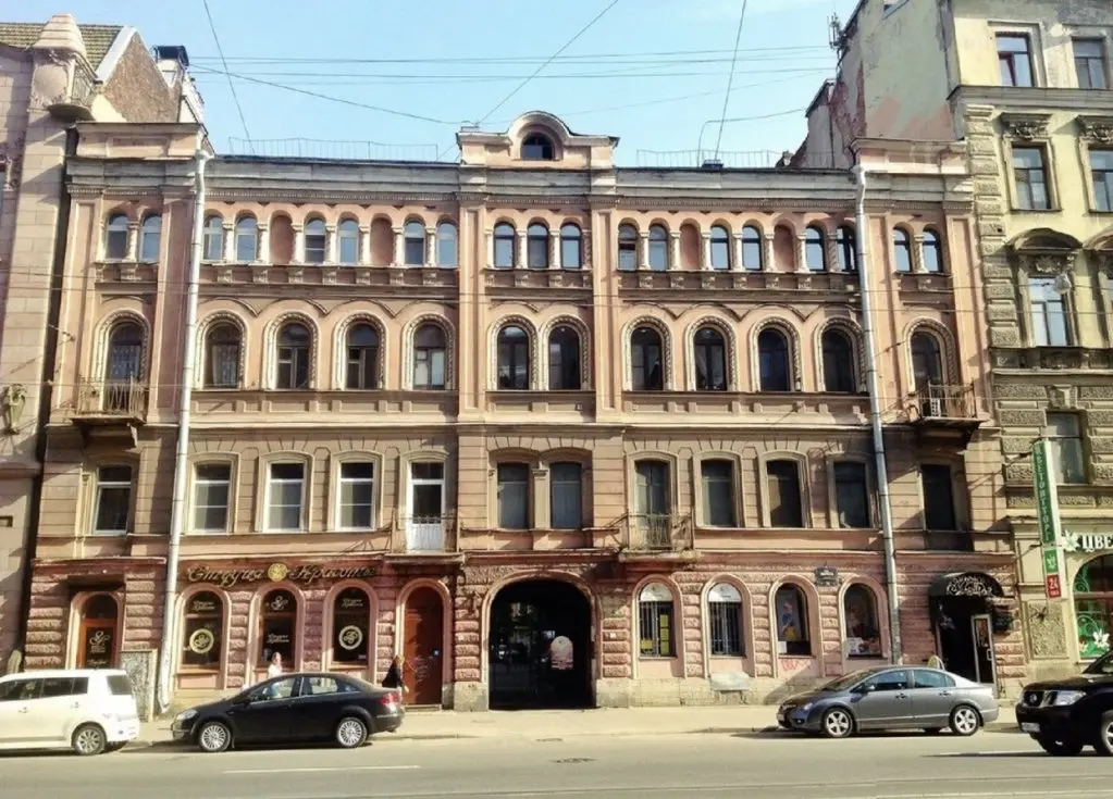 Санкт-Петербург: Гостевой Дом Economy Studio на Марата