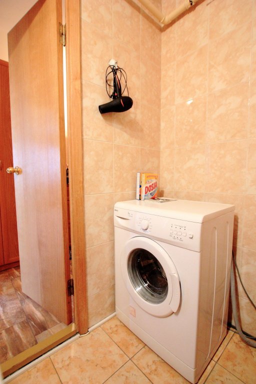 Санкт-Петербург: Edem V Piter Chudnovskogo Apartments