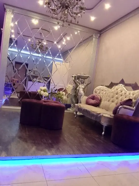 Санкт-Петербург: Меблированные Комнаты Flower House