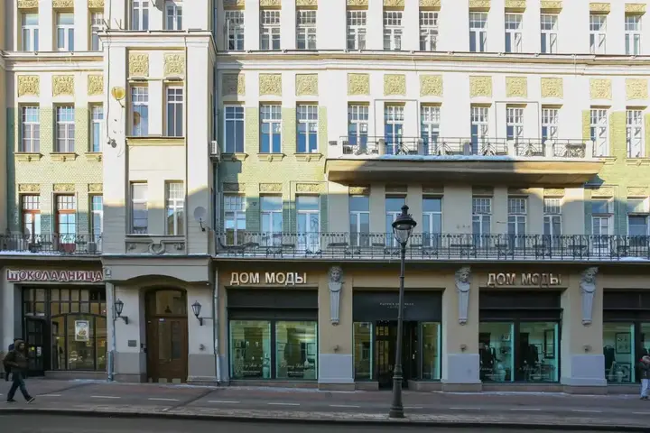 Москва: Меблированные комнаты Flats 4 у Охотного Ряда