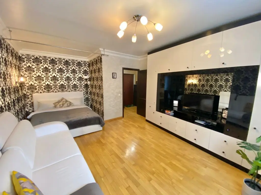 Москва: Goldapart Na Baumanskoj Apartments