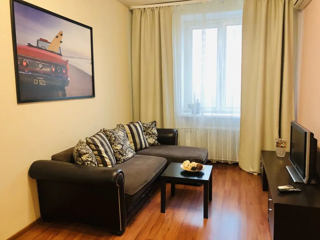 Москва: Goldapart Smolenskij 7 Apartments