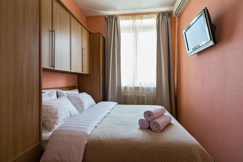 Москва: Goldapart Smolenskij 7 Apartments