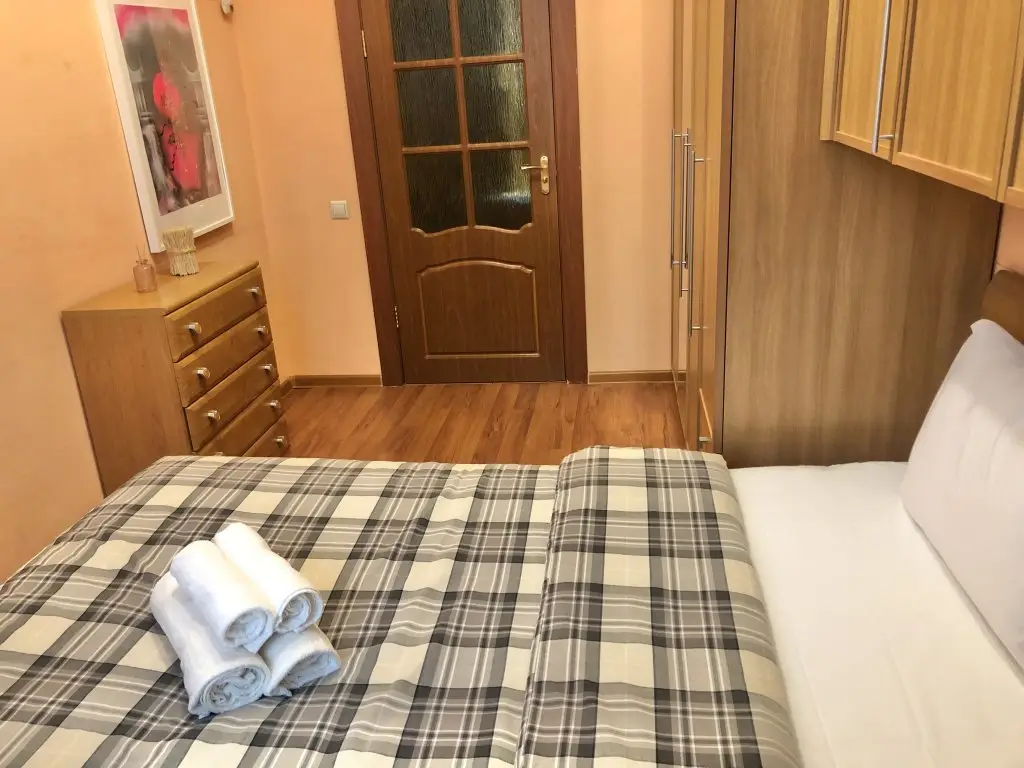Москва: Goldapart Smolenskij 7 Apartments