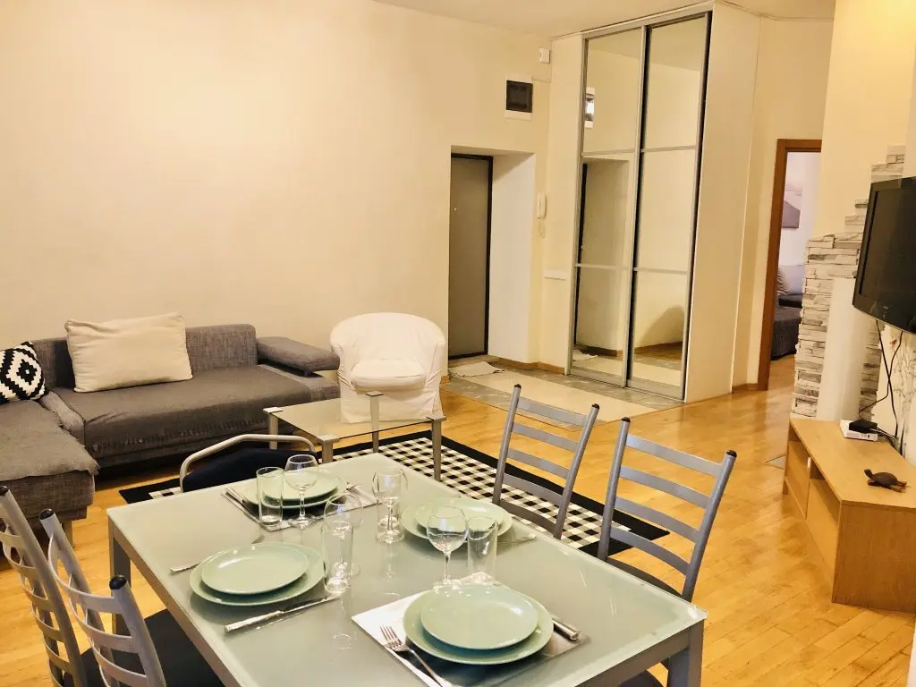 Москва: Goldapart Smolenskij Bulvar Apartments