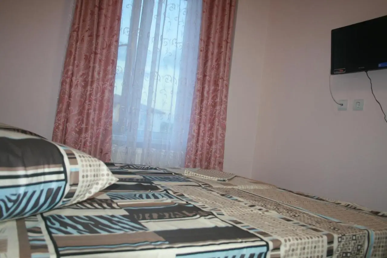 Витязево: Guesthouse Tomskaya