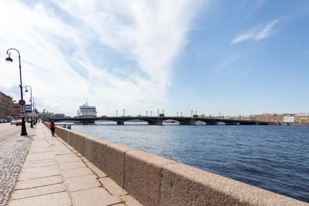 Санкт-Петербург: Gorod Rek Na Anglijskoj Nab Iv Apartments