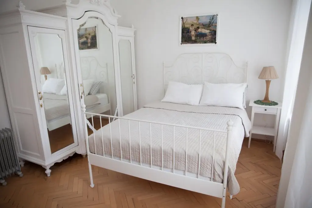 Санкт-Петербург: Gorod Rek Na Kirochnoj Apartments