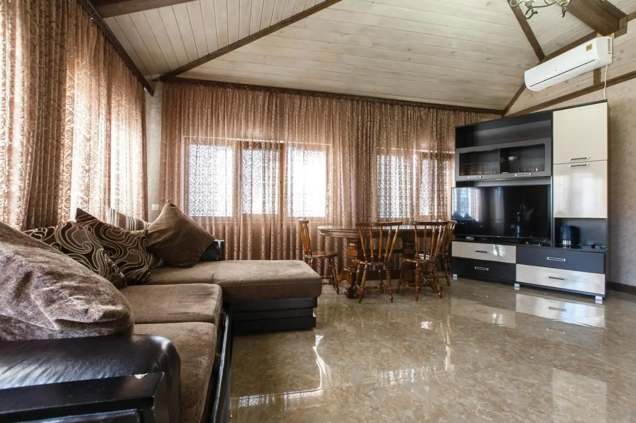 Адлер: Guest house Valensiya