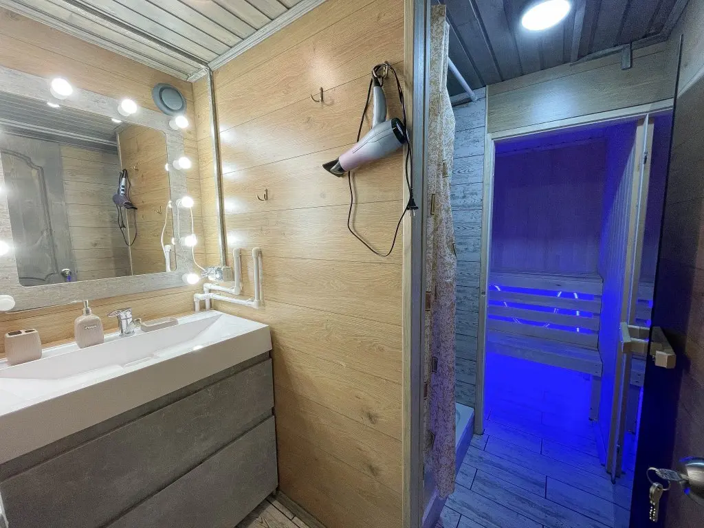 Выборг: Domik V Lesu  Guest House