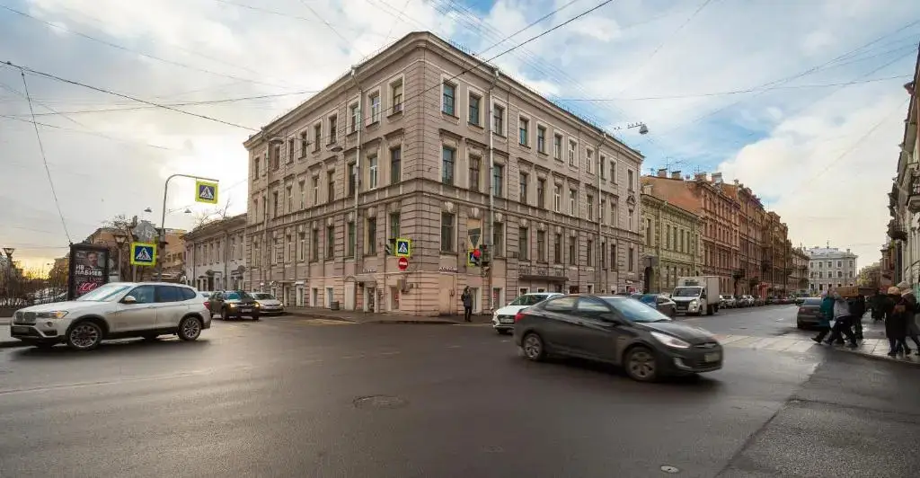 Меблированные комнаты Гости Любят на Звенигородской — фото 1
