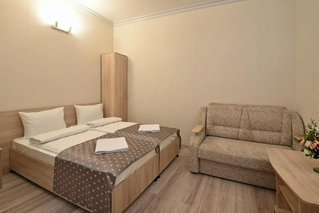 Голубицкая: Guest house Ar-Na