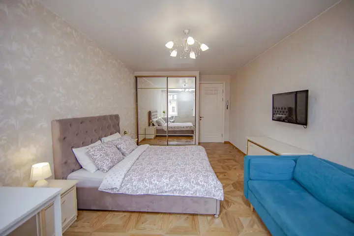 Санкт-Петербург: Апартаменты Happy Tour 3BR Apartment