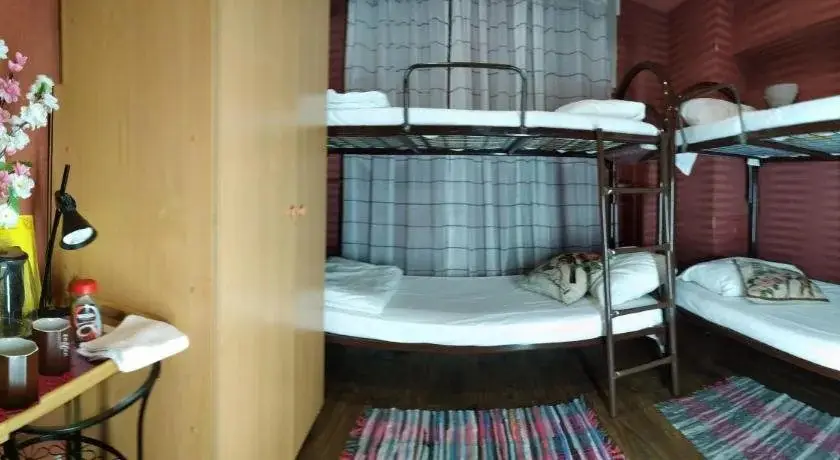 Москва: Polyanka Hostel on Chistye Prudy