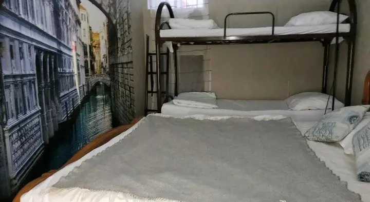 Москва: Polyanka Hostel on Chistye Prudy