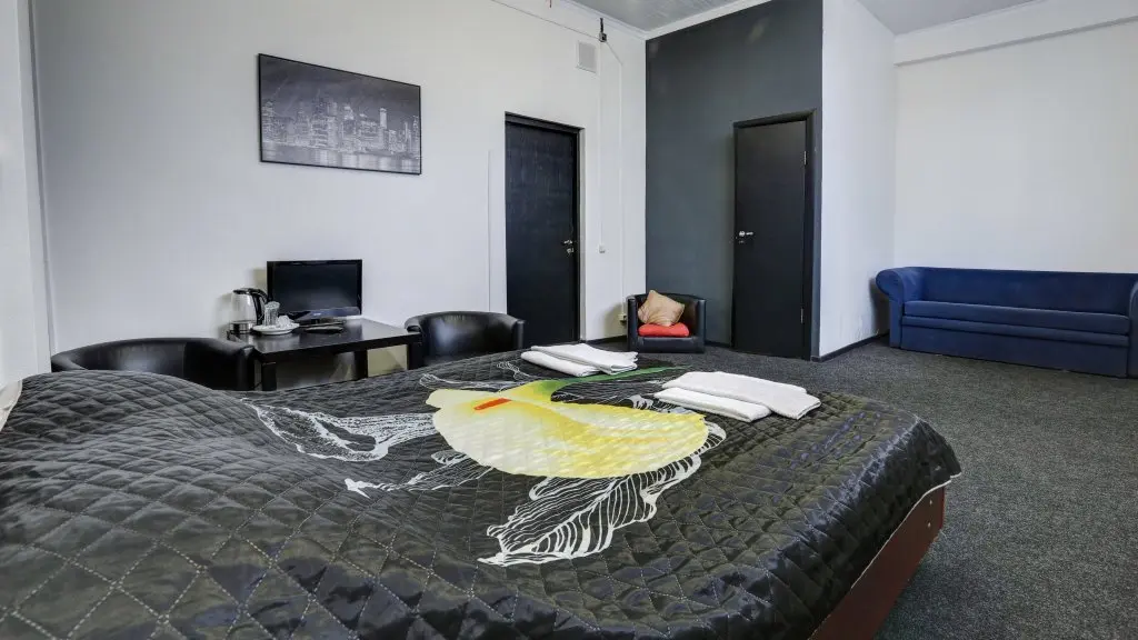 Москва: Hotel Luna