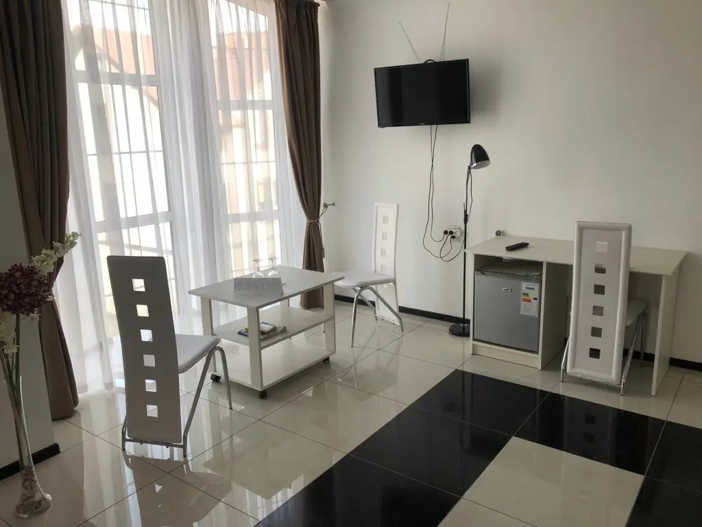 Калининград: Апартаменты House на Совхозной