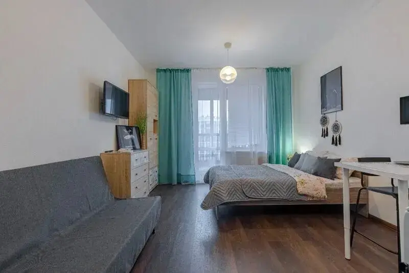 Санкт-Петербург: Kakadu on emb. Oktyabrskaya, 34, bldg. 4