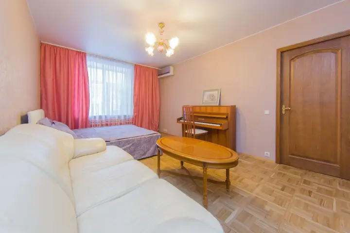 Москва: Karmanitskij Apartments