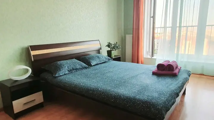 Калининград: Квартира двухкомнатная 76м2 на Куйбышева 40
