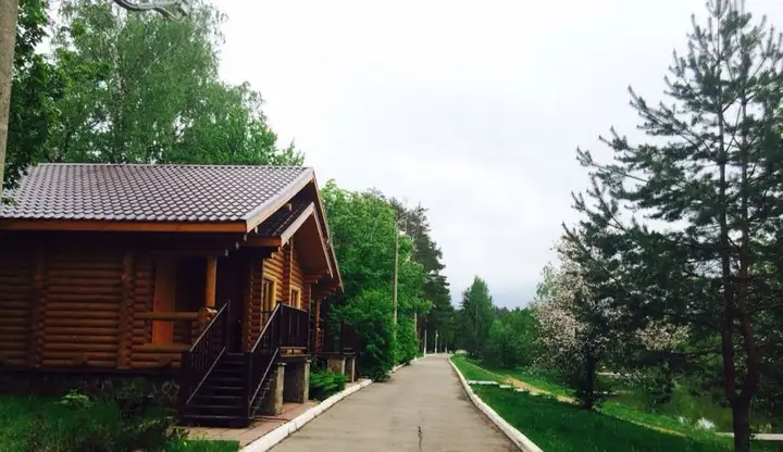 Первая Алексеевка: База Отдыха Лесные Пруды