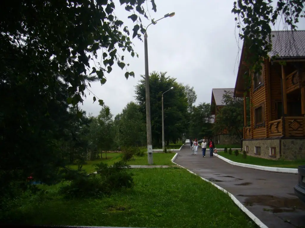 Первая Алексеевка: База Отдыха Лесные Пруды