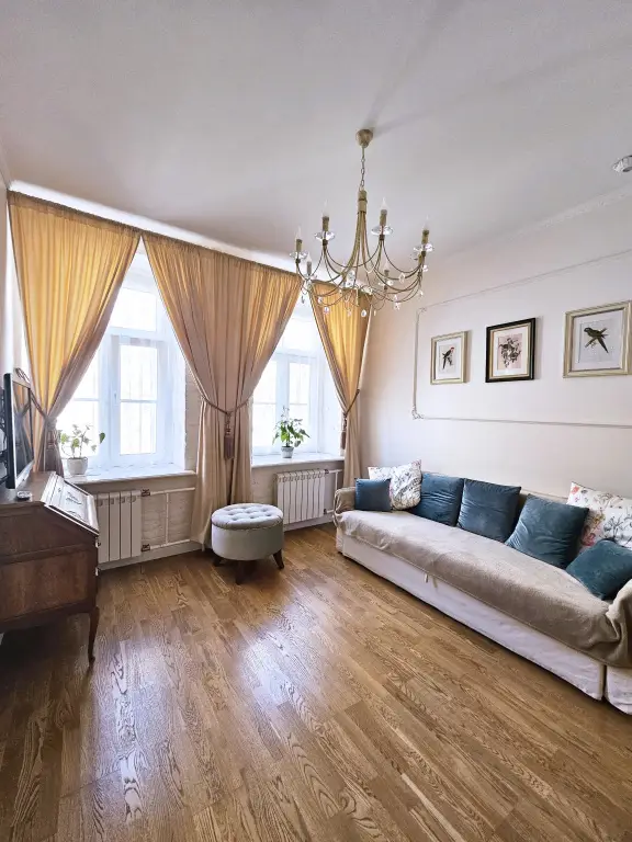 Санкт-Петербург: Апартаменты Life Inn near Kazan Cathedral
