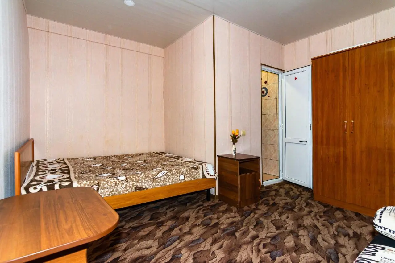 Дедеркой: Guest House Viktoria