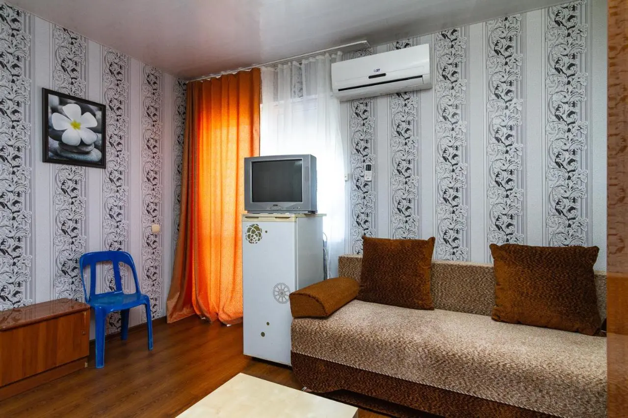 Дедеркой: Guest House Viktoria